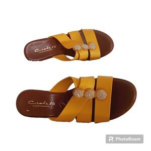 Comtesa Italian Shoemakers Wedges Sandals Yellow Size 9M